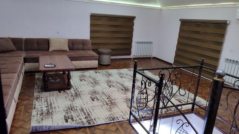 Сдается отдельный 2х этажный коттедж зади Паркентского базар