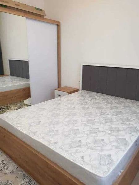 Сдается квартира с красивым ремонтом<br />
<br />
• Район: Ю