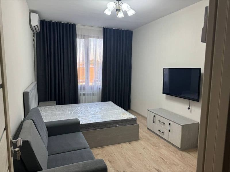 Сдаётся квартира на Алмазар сити<br />
1/5/12<br />
450$<br 