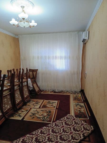 коракамиш 2/1<br />
2 хона<br />
3 этаж<br />
4 этажли дом<b