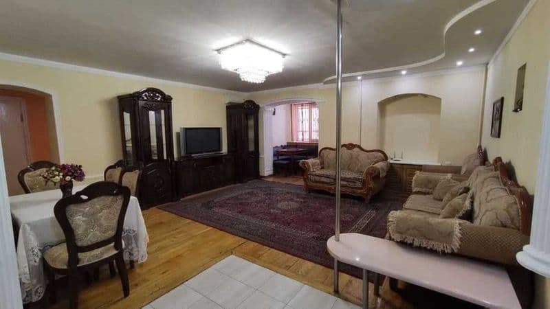 Сдаётся квартира Шастри<br />
Ориентир -Овир.Кафе Бек<br />
