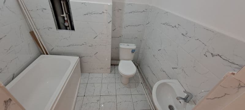 Глам, музлаткич вайфай бор, янги қурилган дом Нурхаётда, мак