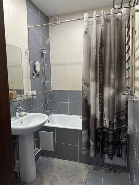 Сдаётся квартира на Мирабад <br />
Ориентир- метро Айбек<br  — фото 4