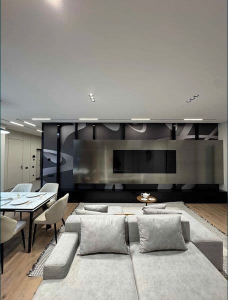 Метро Ойбек 3 комнт е Сдаётся oчаровательная квартира в ново