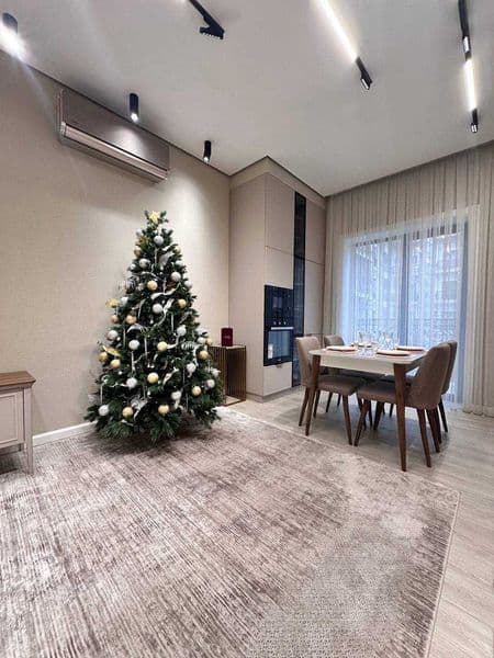 • Район: Яккасарайский<br />
• Адрес: Шота РУставели<br />
< — фото 5