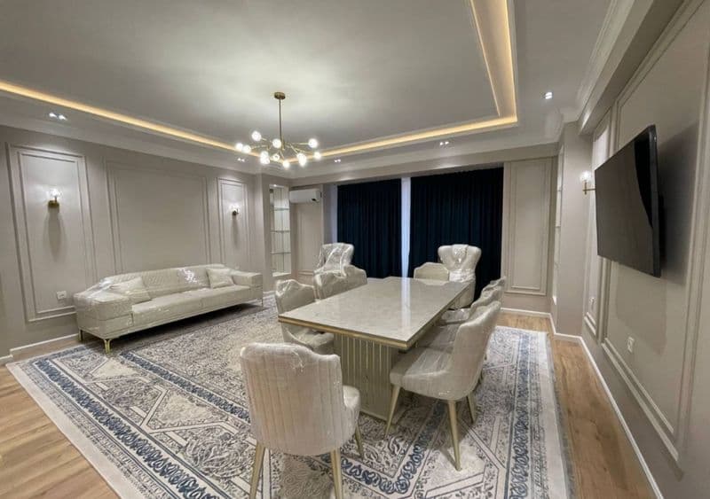 Сдаётся в аренду 3-комнатная квартира в новостройке<br />
Ра