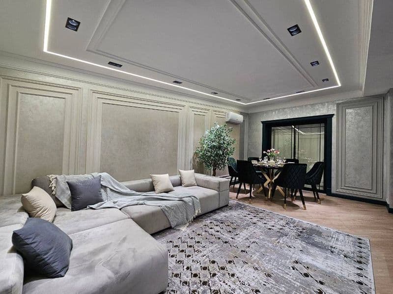 (ор-р Глинка)<br />
<br />
Большой охран.двор <br />
Фонтан 