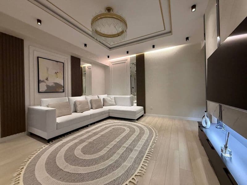 Элитный апартамент<br />
Район: Шайхантахур <br />
3/3/8<br 