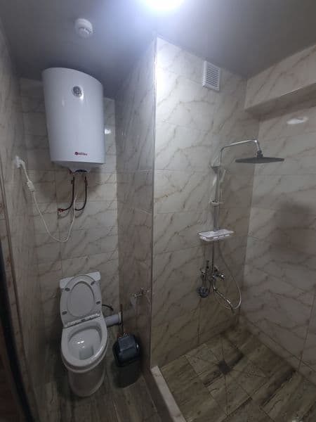 1 xonali uy ijaraga beriladi. Rohat krugdan 500 metrcha ichk — фото 4