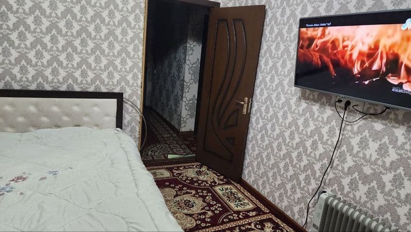 Квартира чистая и уютная, находится в шаговой доступности от