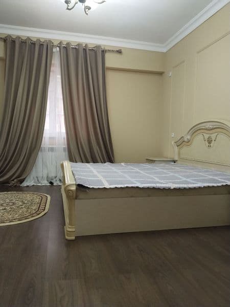 Район - Алмазарский<br />
Ориентир - Корасарой<br />
Комнат 