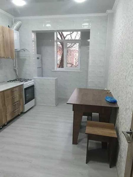 Максим Горький<br />
<br />
Цена: 500$<br />
<br />
• Ориент