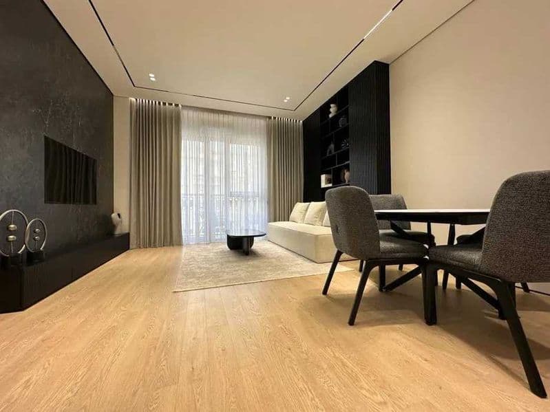 Район: Мирабадский<br />
Ориентир: Мирабад авенью<br />
<br 