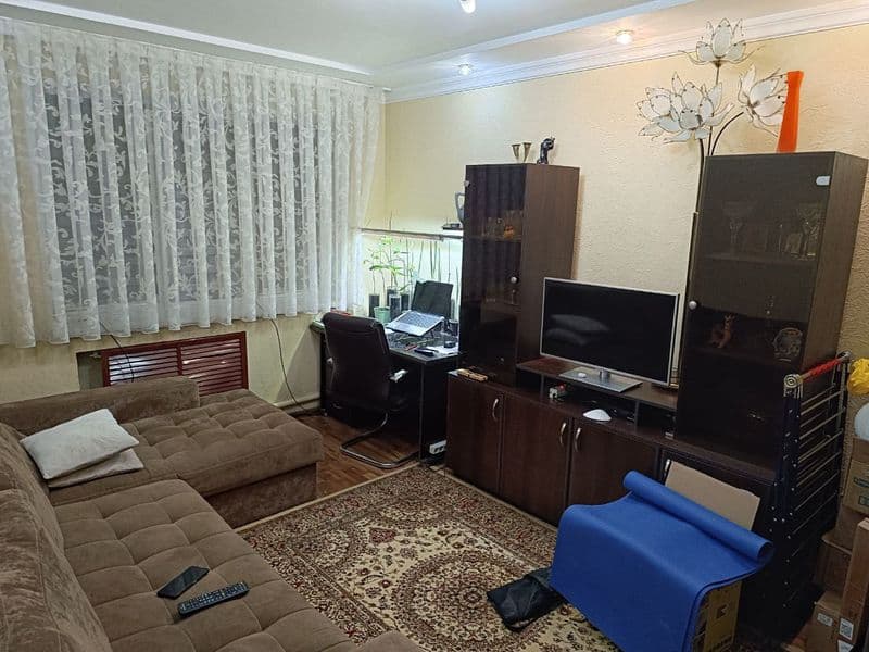 Аренда квартиры 1/3/4 Балкон 2 -6 Кирпичный дом,квартира в о