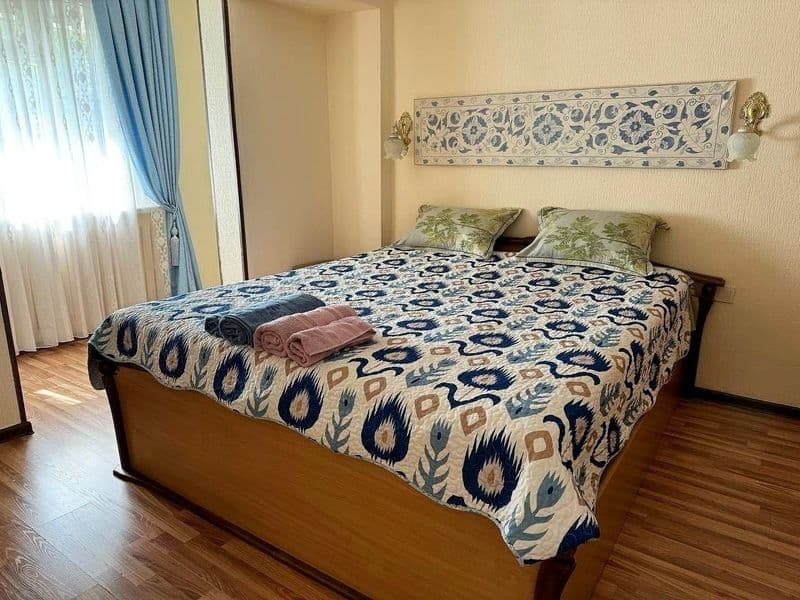 #Мирабад / Y+<br />
<br />
Тип: Вторичка<br />
Локация: ЦУМ  — фото 2