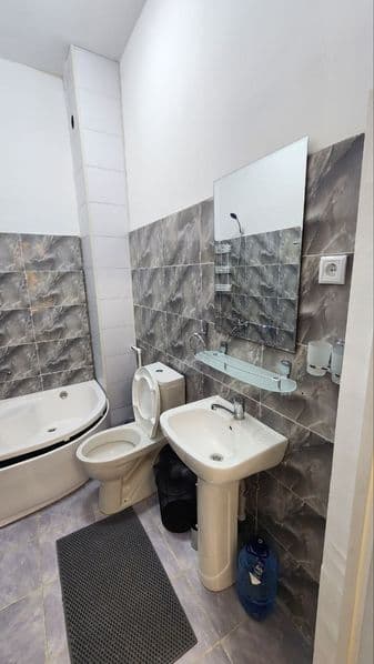 Сдаётся 2-комнатная квартира на длительный срок в Мирзо-Улуг — фото 5