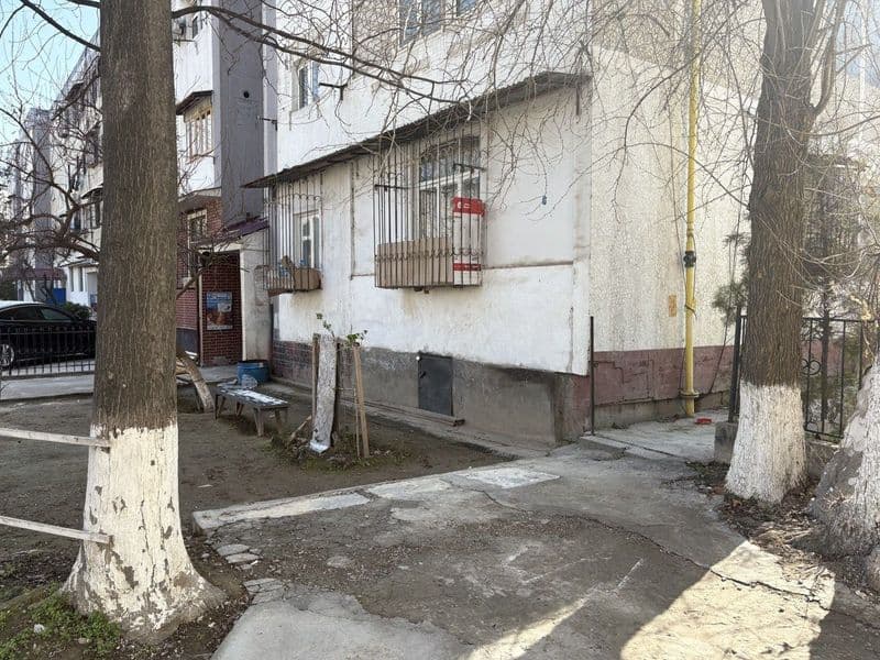 Yashnaobodda remonti alo uy ijaraga beriladi <br />
Orintir: