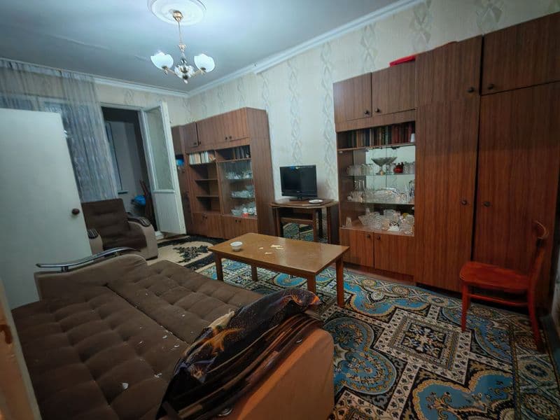 Сдаётся своя квартира! 2/4/4<br />
Чиланзар 8квартал<br />
О