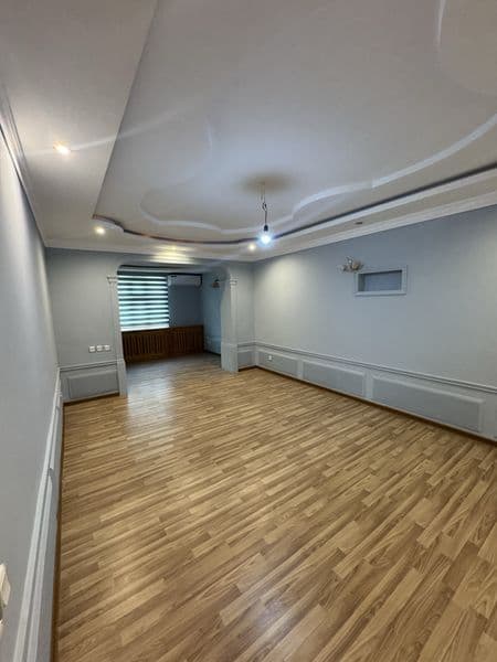 Shayxontohur tumanida 3 xonali kvartira<br />
<br />
Tuman: 