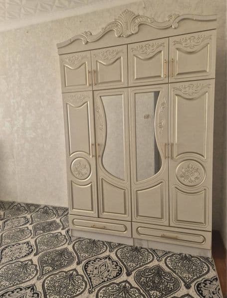 Феруза массив<br />
2/3/4<br />
47 кв2<br />
450$<br />
Шарт — фото 4