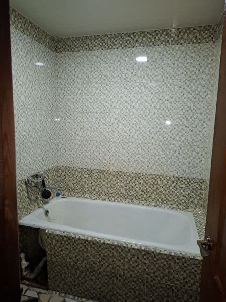 Квартира чистая без мебелью 50 м рядом рестораном Т рынок шк — фото 3