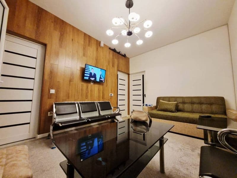 Oʻzimni uyimni ijaraga beraman.<br />
Chilonzor-7 kvartal <b