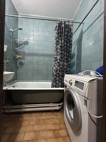 Сдаю 1ком переделанную в 2х комнатную с обстановкой на долги — фото 4