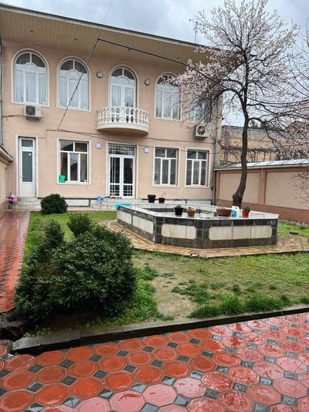 Квартира Чилонзор Домбиробод махала киши бошига годами койил