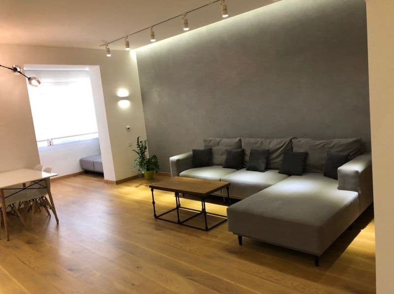 Ул нукуская <br />
<br />
квартира 3х комнатная 120м<br />
<