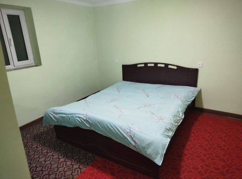 Mirzo Ulugʻbek tumanida, Pushkin metrosi yaqinida 2 xonali s