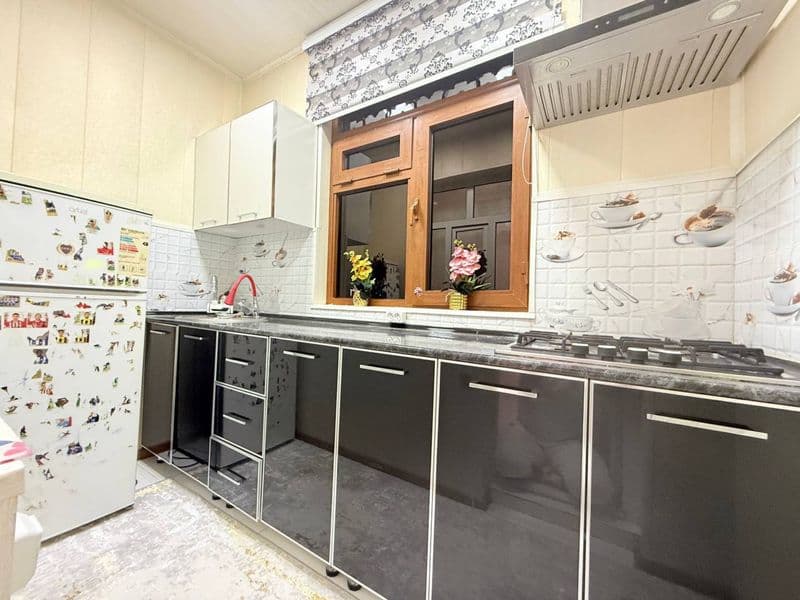 Metroga yaqin karzinka markitlar bogchaga yaqin qulay lakats — фото 4