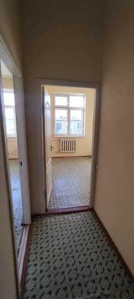 Сдам квартиру на масив куйлюк 1 3 комнаты 4 этаж 4 этажного 