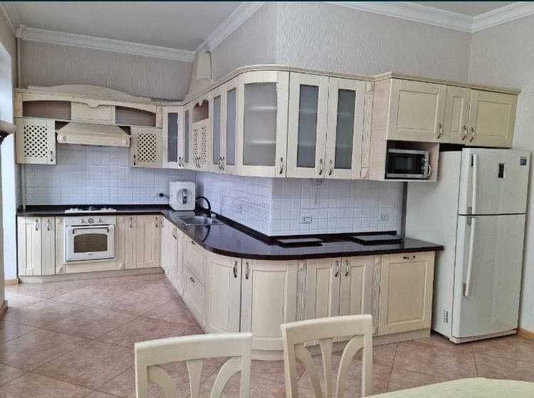 Сдается Квартира в Гвбус.Ориентир метро Ойбек.4/6/7  225квм. — фото 2