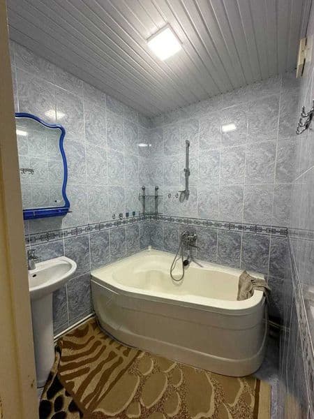 Куйлик массив 5 , 4 хона , 4 этаж, уртача ремонт ижарага бер — фото 4