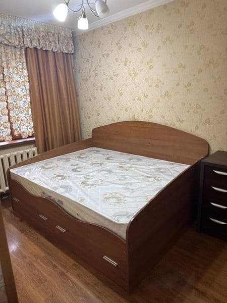 Срочно Сдаётся <br />
Квартира 3/2/4<br />
3-комнат <br />
Е — фото 3