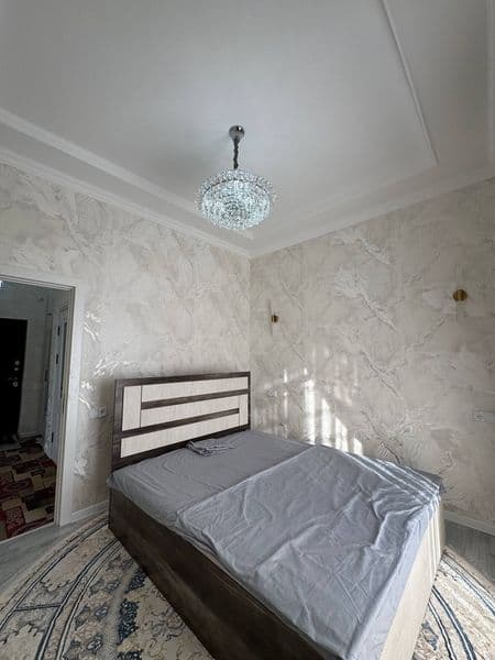 Район Уч Кахрамон, ориентир остановка. 4 этаж, 5-этажный дом