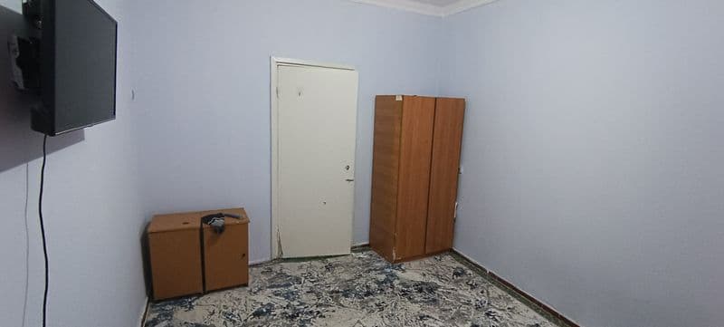 Юнусабод туркистон метро олдида 11 квартлда 2 хонали уй хамм