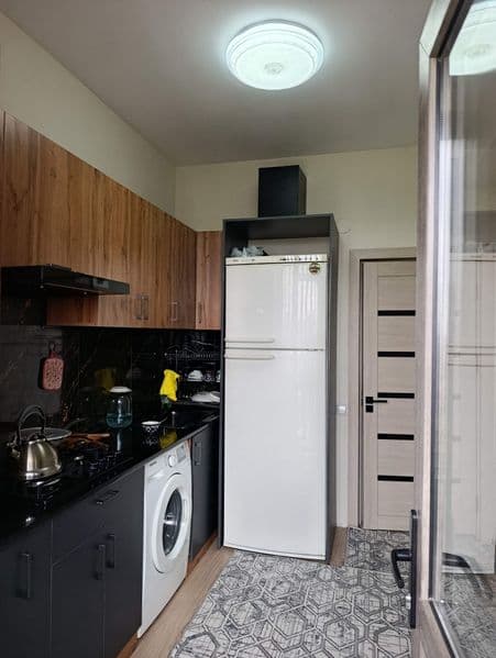 Assalomu alaykum 1 xonali 38 kvli novostroyka yangi dom sroc