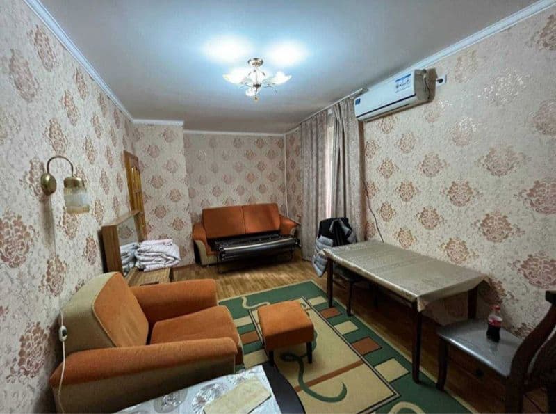 Аренда<br />
2 хона уй<br />
Буз базар<br />
Для семьи<br />