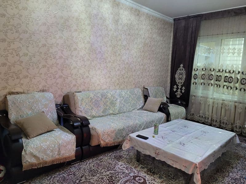 Юнусабад -13 сдаётся отличное трёхкомнатная квартира с обста