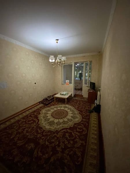 Коракамиш 2/4<br />
2/3/4<br />
56 м2<br />
350$ комунал тол