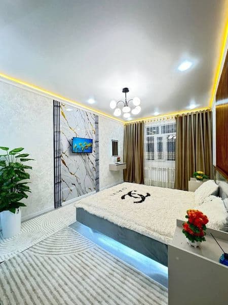 Chilonzor tuman metro yaqinda 3 xona hamma sharoit bor akura