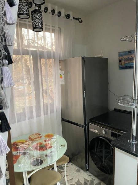 Чилонзор 8 квартал, 1хоналик 2 хона килинган, полный обстано — фото 5