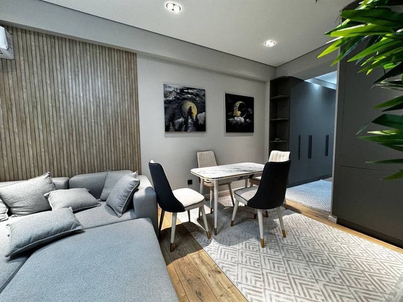 Utawer 27 etajli biznes klass dom 4-etaj 1 xona studeniy far