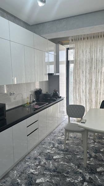 Сдаётся шикарная 2-комнатная квартира в Новостройка<br />
<b — фото 4