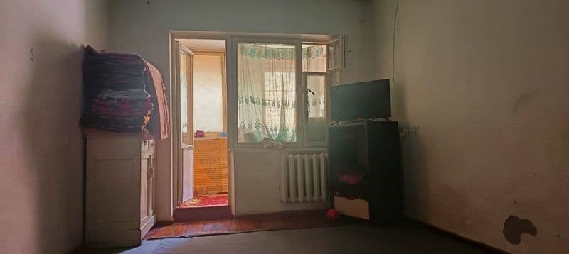 Ижарага берилади<br />
3 хонали квартира. 1 этаж<br />
ЯНГИХ — фото 4