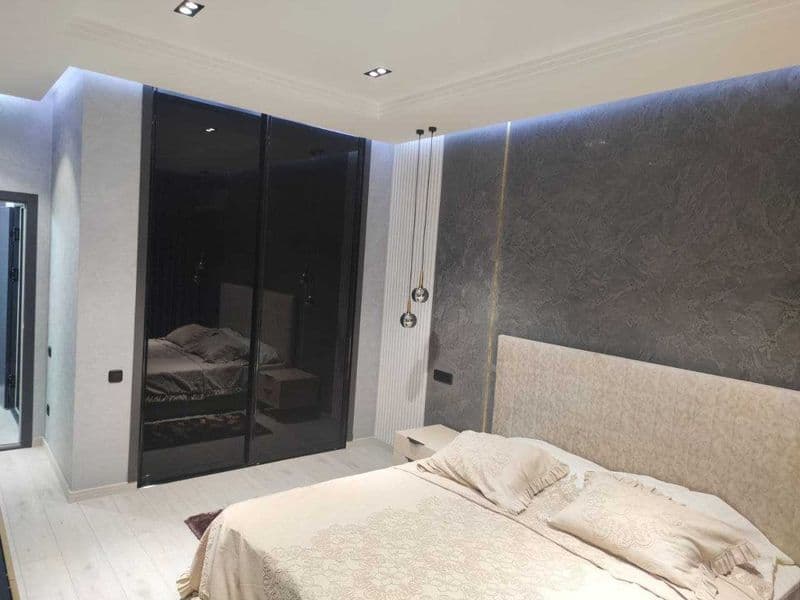 Сдаётся  Квартира Дрим Хаус<br />
Ориентир- 8 Роддом<br />
Г — фото 3