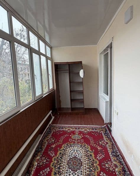 Аренда. <br />
1 хона. <br />
3 этаж <br />
2-6 балкон<br />