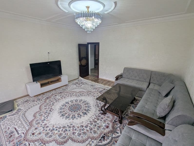 Сдается в аренду квартира 2хкомнатная 64квм<br />
В квартире