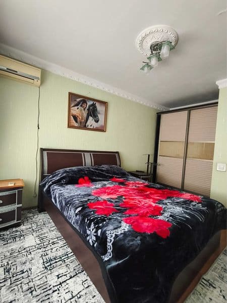 Ташкент Яаккасарой район ул Шото Руставели на первый линии о